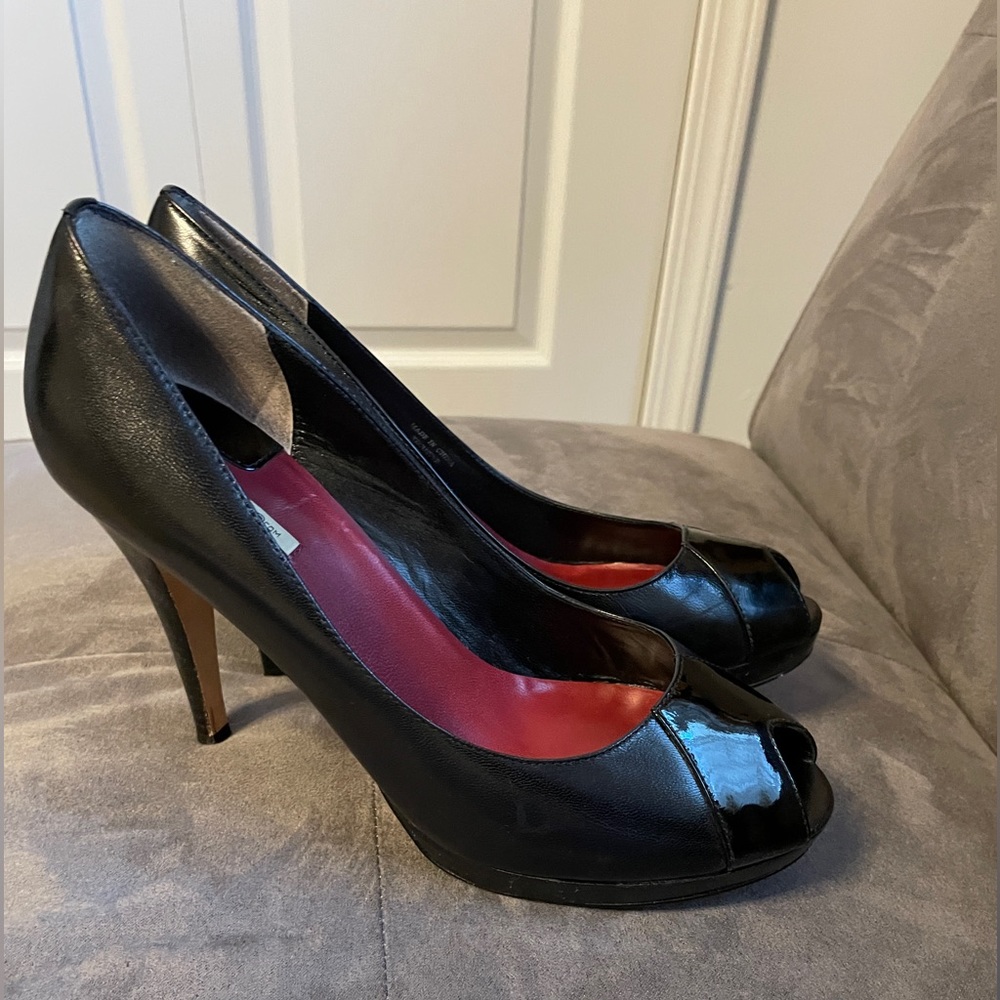Max Studio Black Leather Peep Toe Pumps